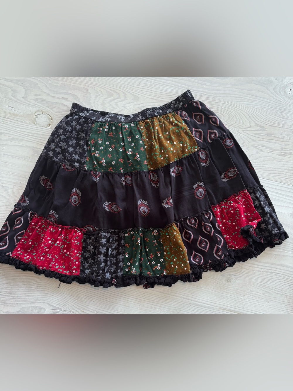 Young Threads - Women Mini Skirt - Black Multi Prints Size Medium - Picture 5 of 6